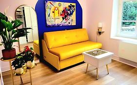 Golden Art Studio